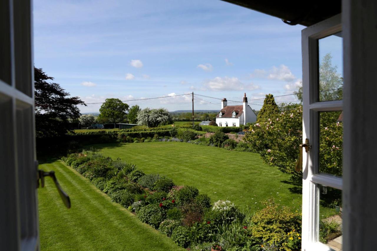 Church Farm B&B Near Telford And Ironbridge Shifnal Exterior photo